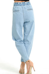 Jeans mit Paperbag-Taille und Tasche in voller Größe